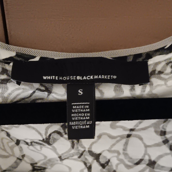 White House Black Market Tee, Size S, Black & White - Picture 4 of 5